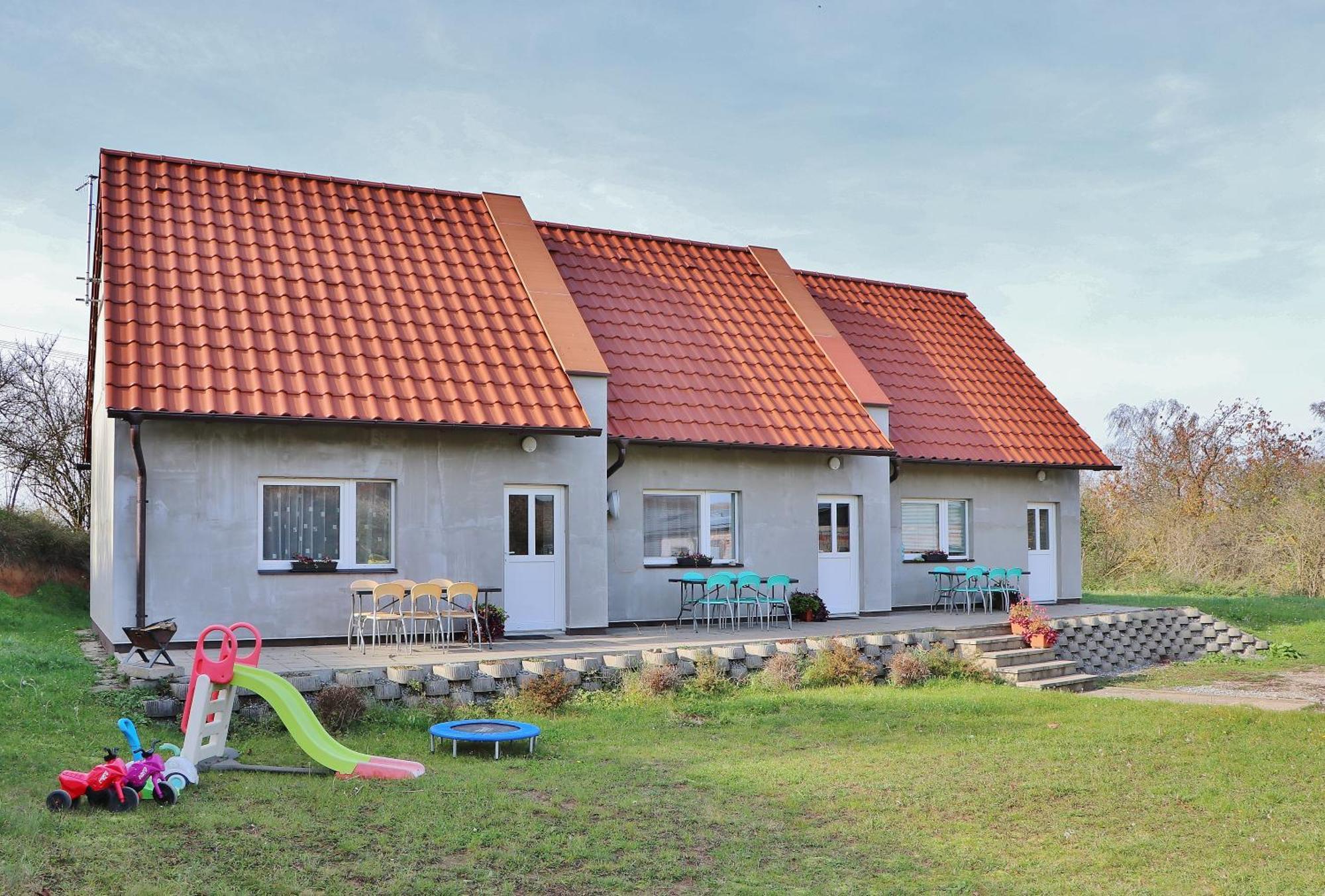 Lstibor Apartmany Vinarstvi Klucov מראה חיצוני תמונה